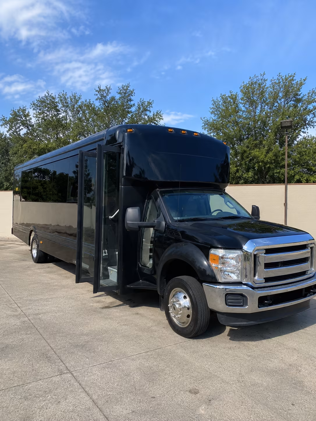 brooklyn park 20 passenger party bus