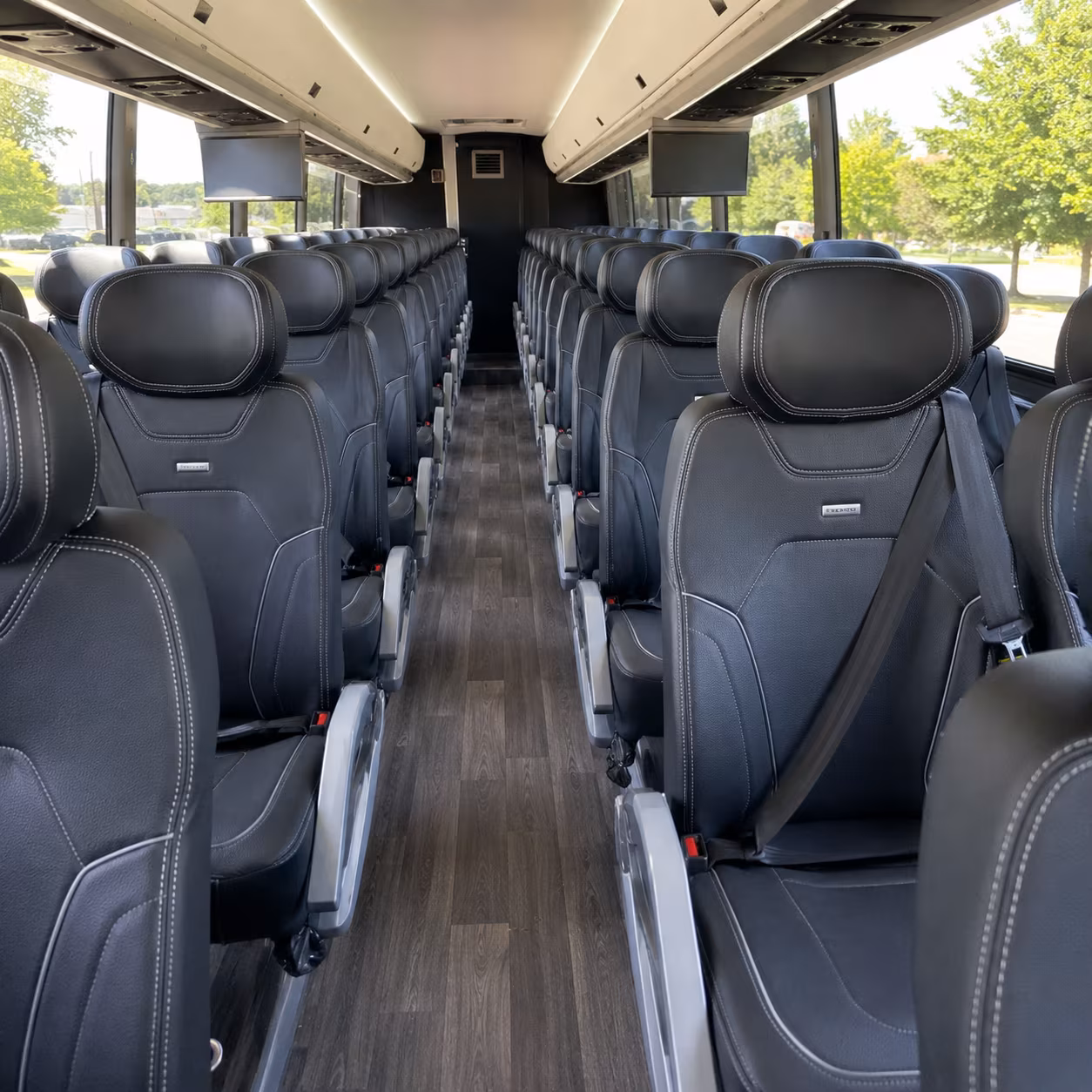 charter buses to mystic lake amphitheater and casino shows