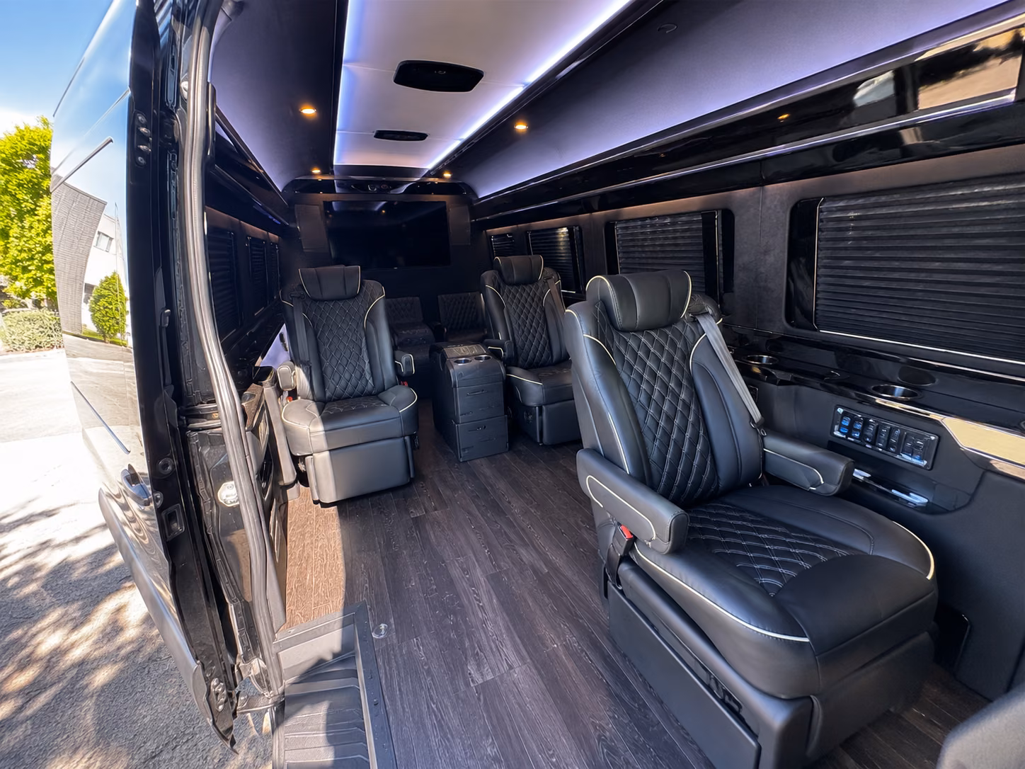 find and book transportation for your next convention or trade show 2