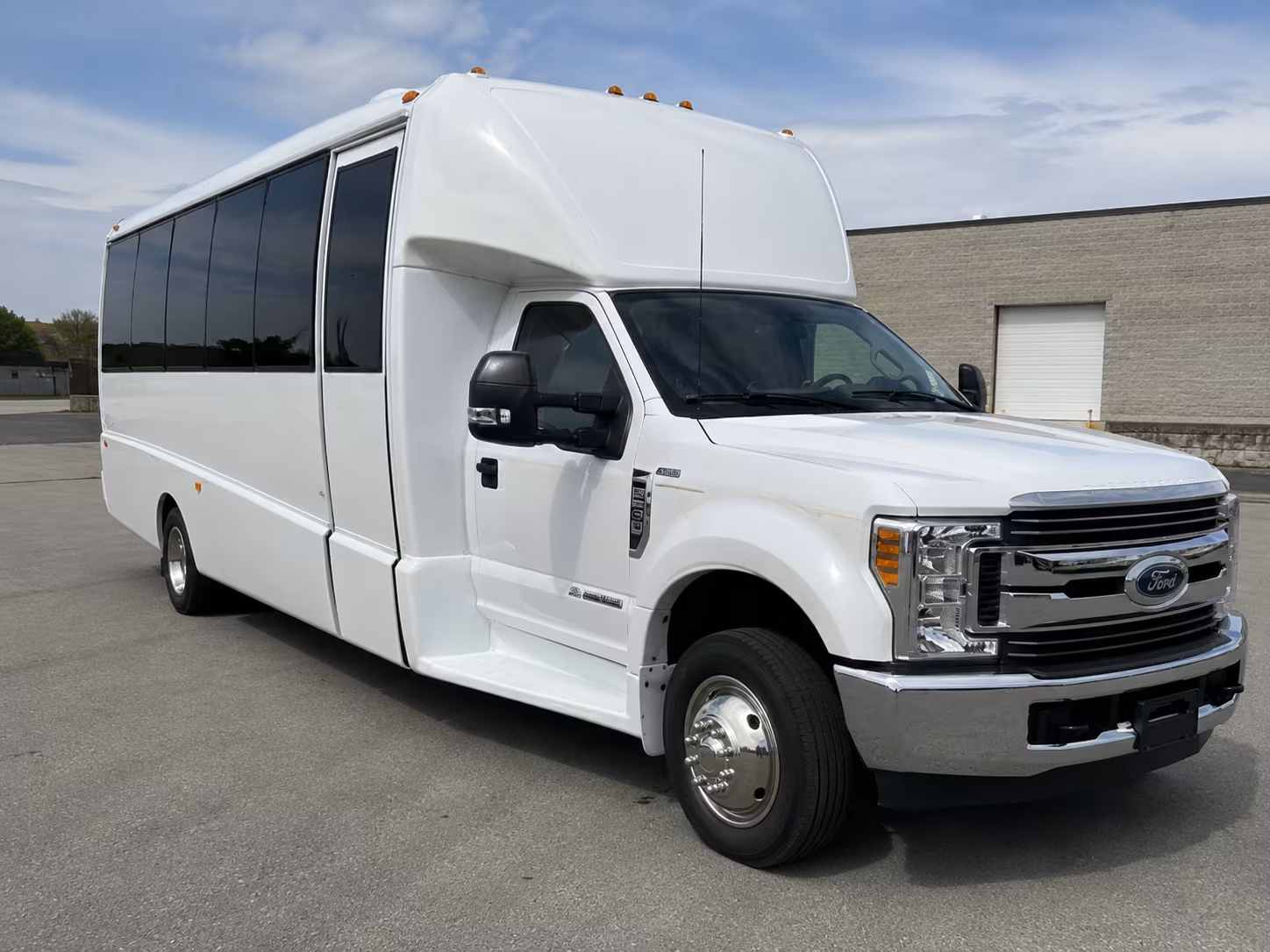 find and book transportation for your next corporate event 5
