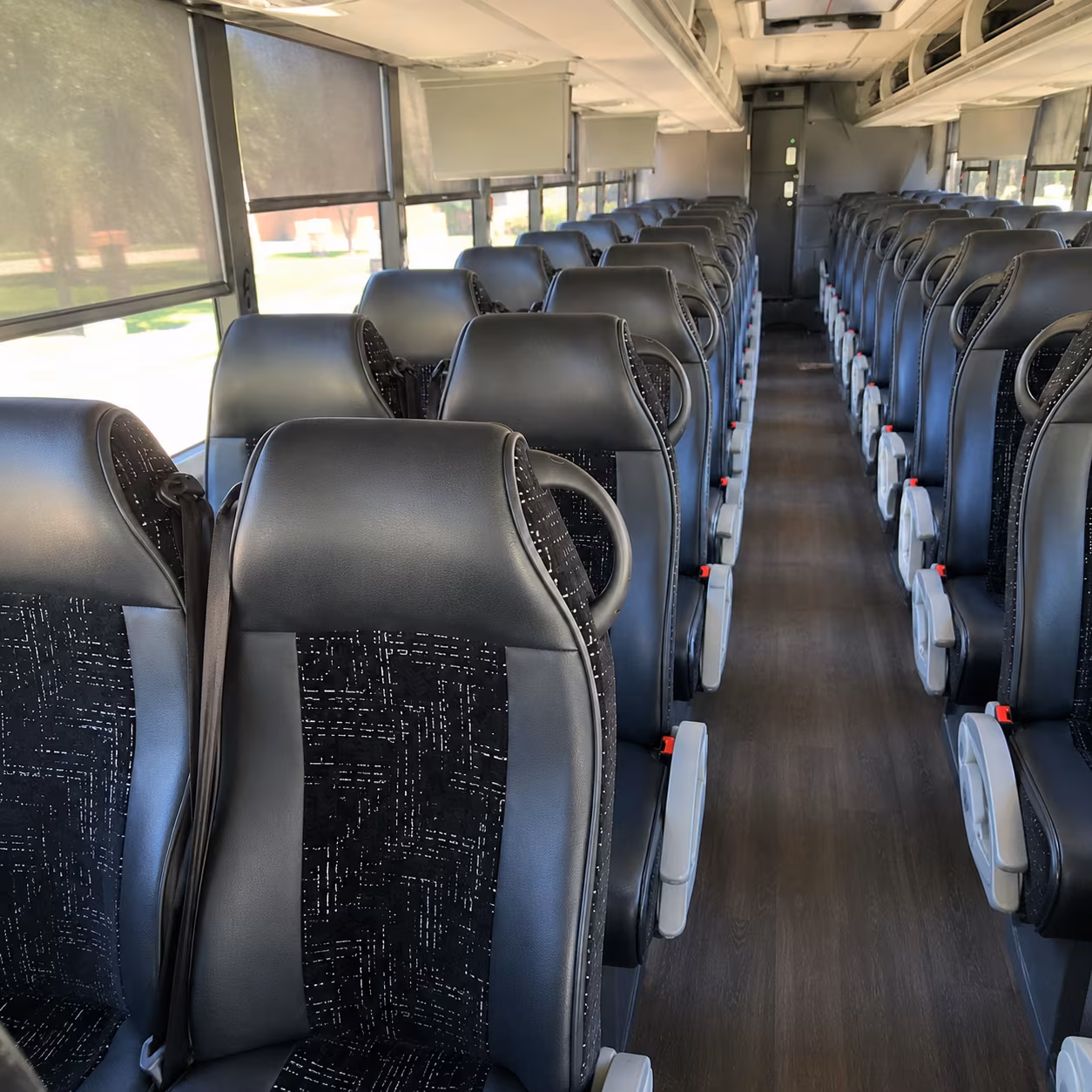 find and book transportation for your next prom 1