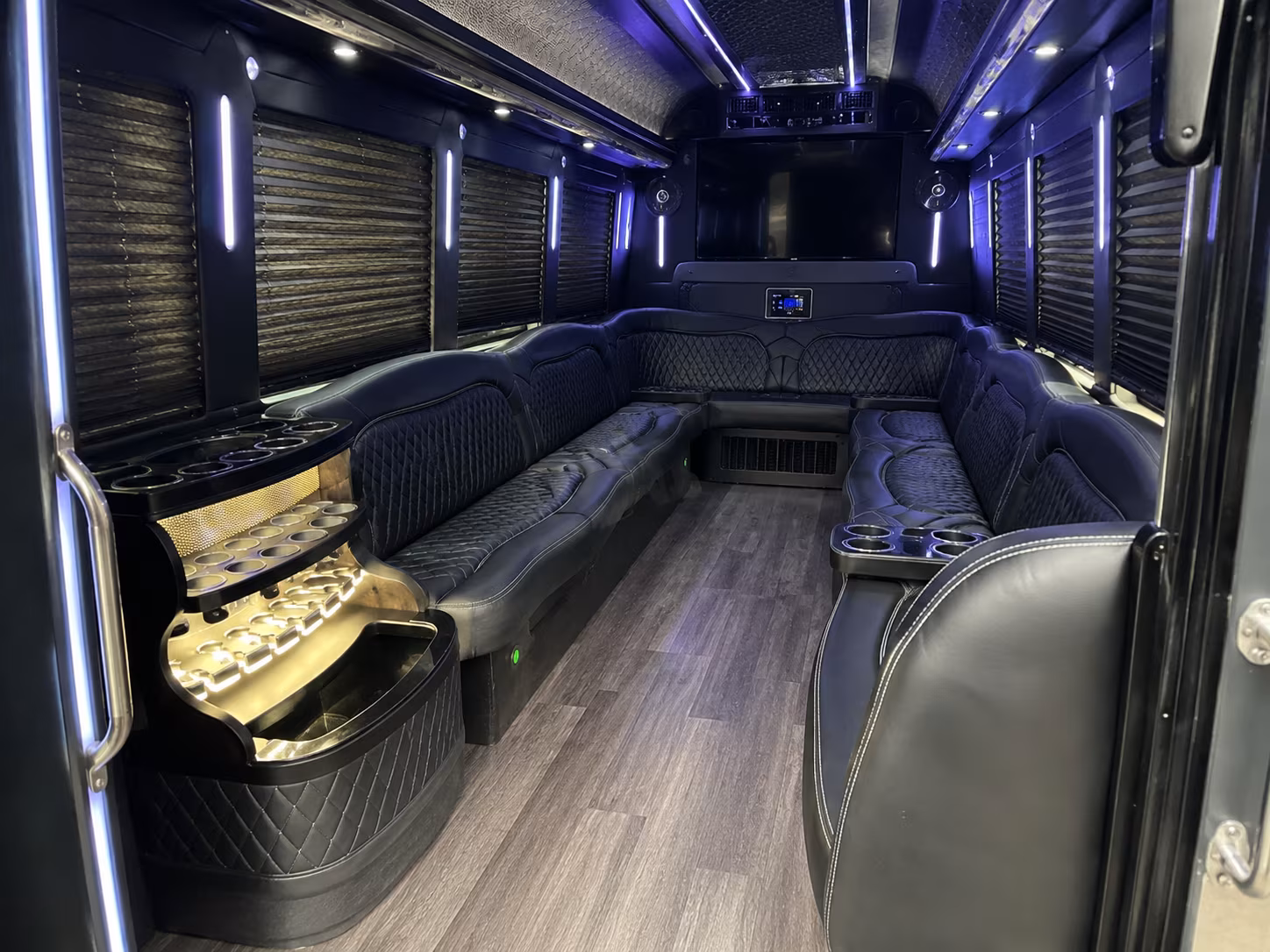 kids birthday party buses to minnesota attractions and entertainment venues