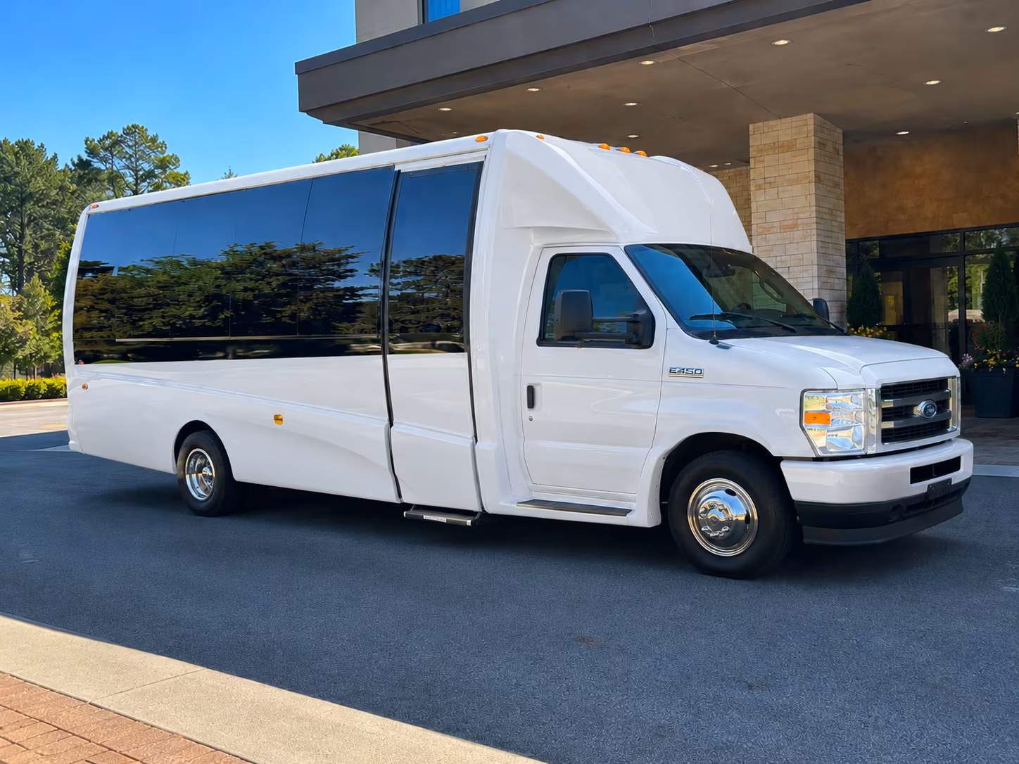 minibuses for brooklyn park enrichment and pull out group trips
