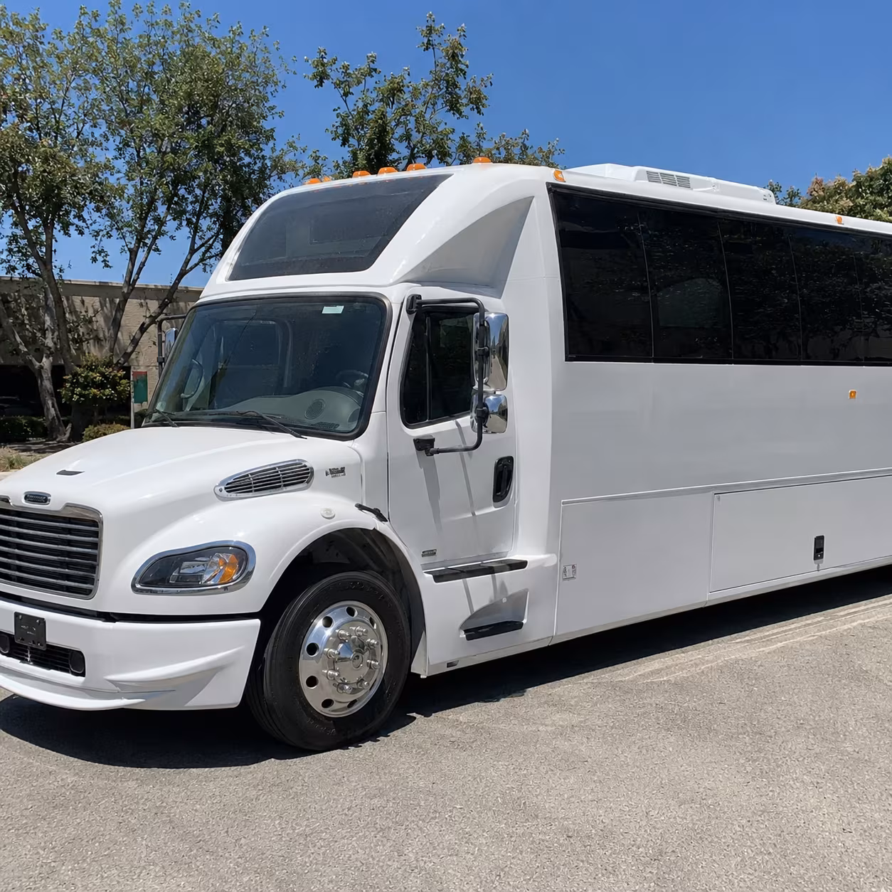 party buses and charter buses to twins games at target field