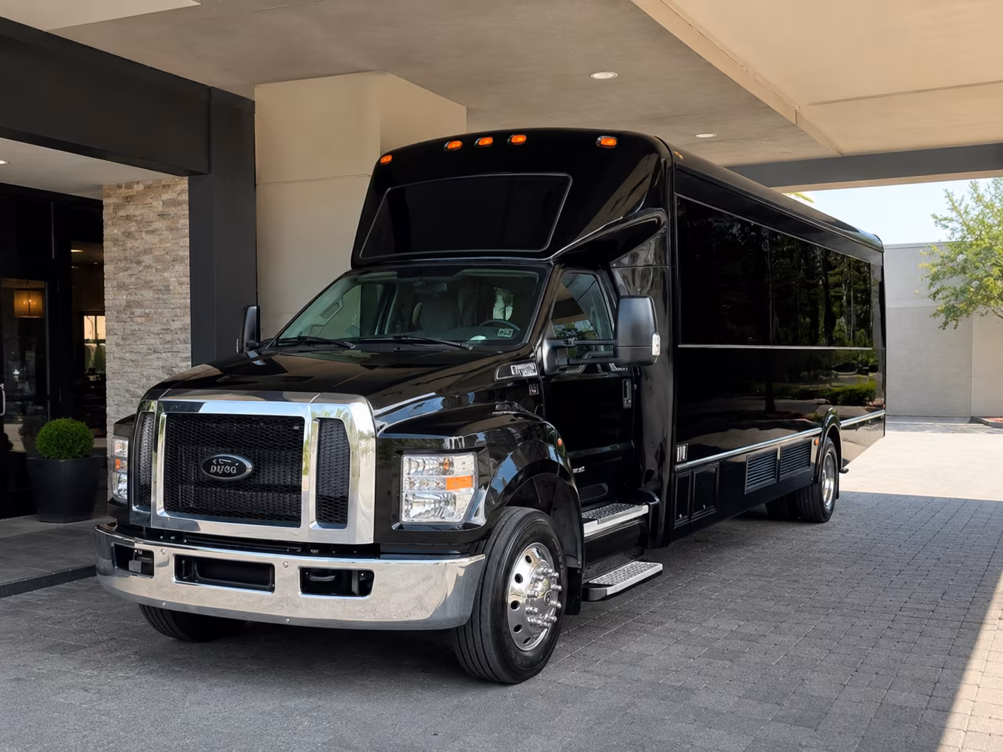 party buses for brooklyn park bachelorette bar crawls through minneapolis